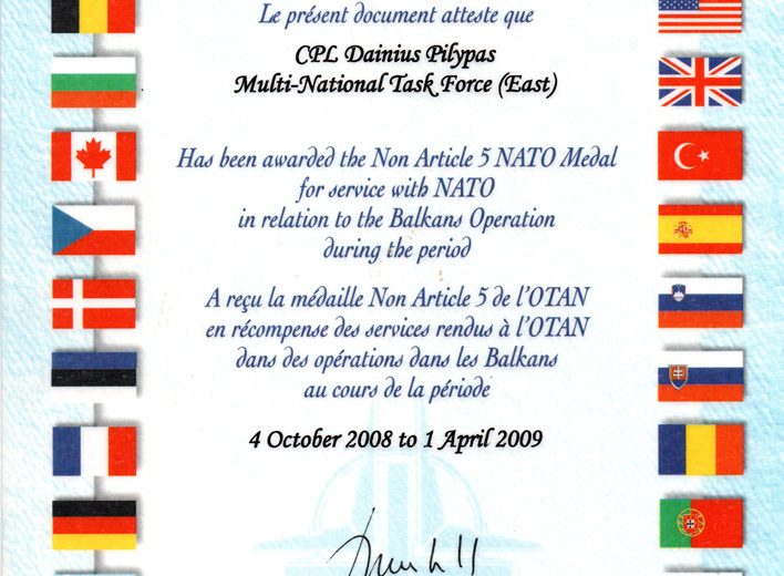 2009 04 01 – NATO medalis