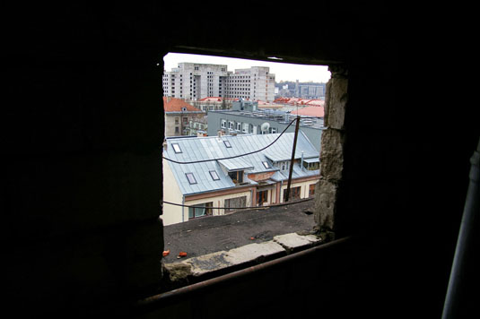 Vaizdas pro "viešbučio" langą